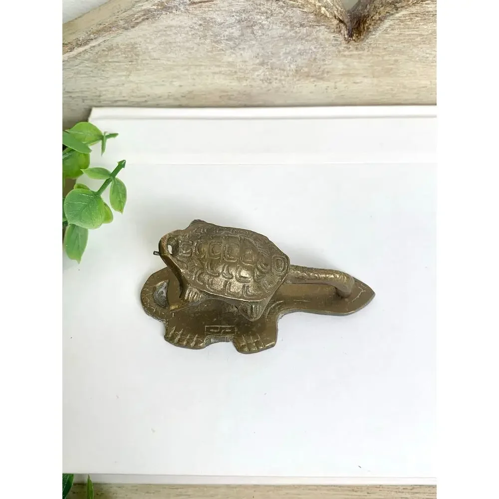 Vintage Brass Turtle Wall Clip Key Photo Hanger Coastal Animal Decor Mid Century